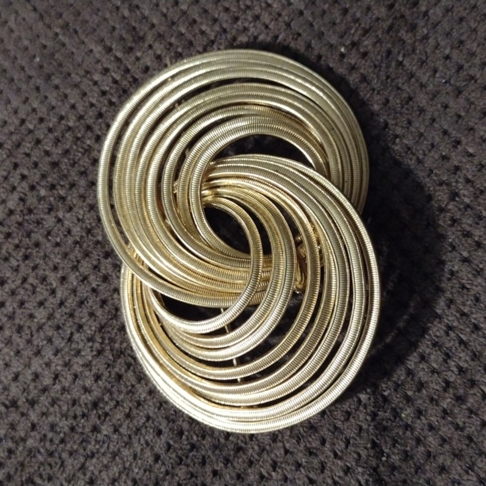 Napier gold tone brooch